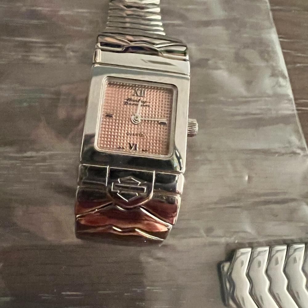Women’s Harley Davidson watch